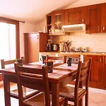 Pm 49 Via Leonardo Da Vinci Guest House